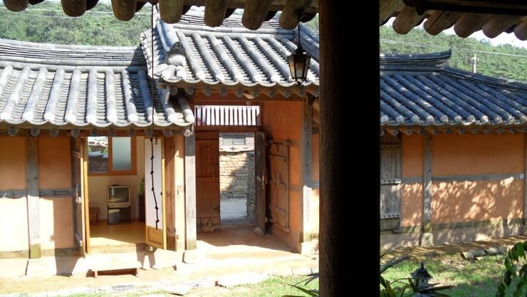 Hotel Goseong Choi Pilgan'S Old House Esterno foto