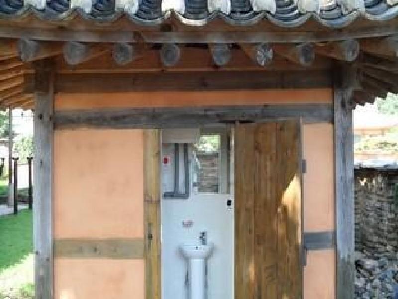 Hotel Goseong Choi Pilgan'S Old House Esterno foto